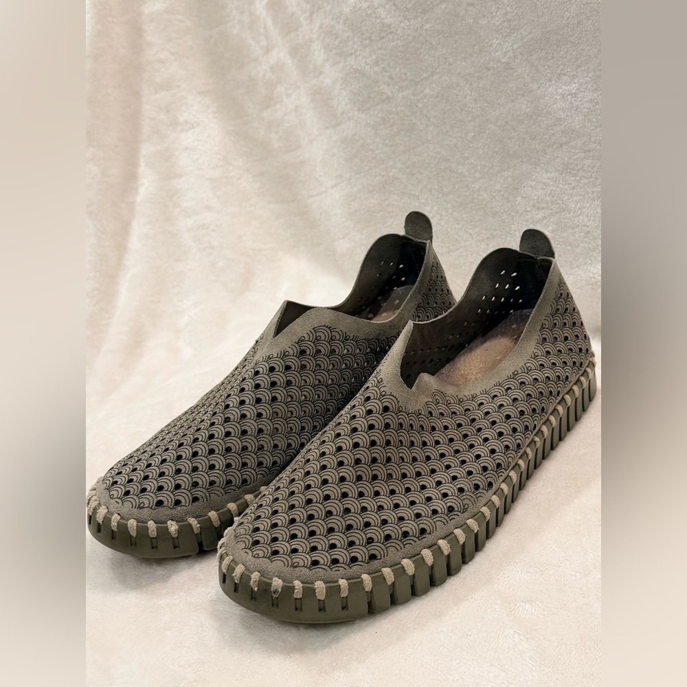 Ilse Jacobsen Tulip 40 Olive Perforated Slip On Comfort Flats - Picture 3 of 8